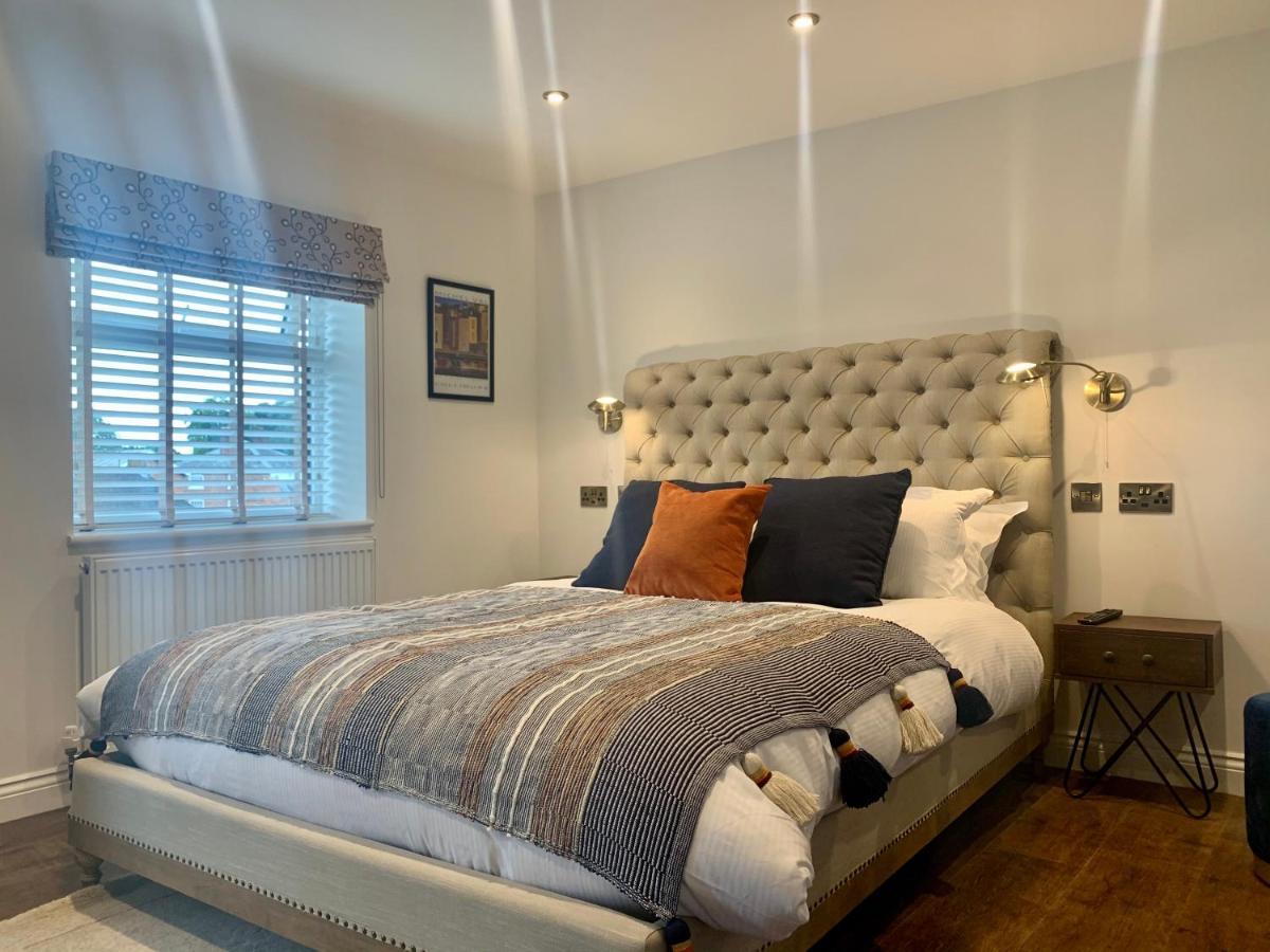 Upstairs At 33 - Self Check In Boutique Accommodation In Worcester Centre Eksteriør bilde