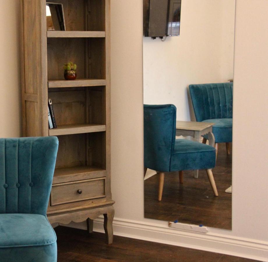 Upstairs At 33 - Self Check In Boutique Accommodation In Worcester Centre Eksteriør bilde