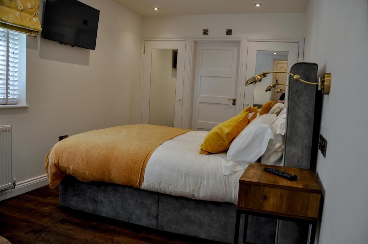 Upstairs At 33 - Self Check In Boutique Accommodation In Worcester Centre Eksteriør bilde