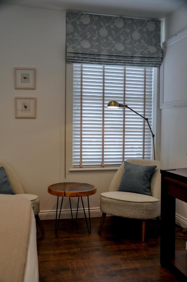 Upstairs At 33 - Self Check In Boutique Accommodation In Worcester Centre Eksteriør bilde