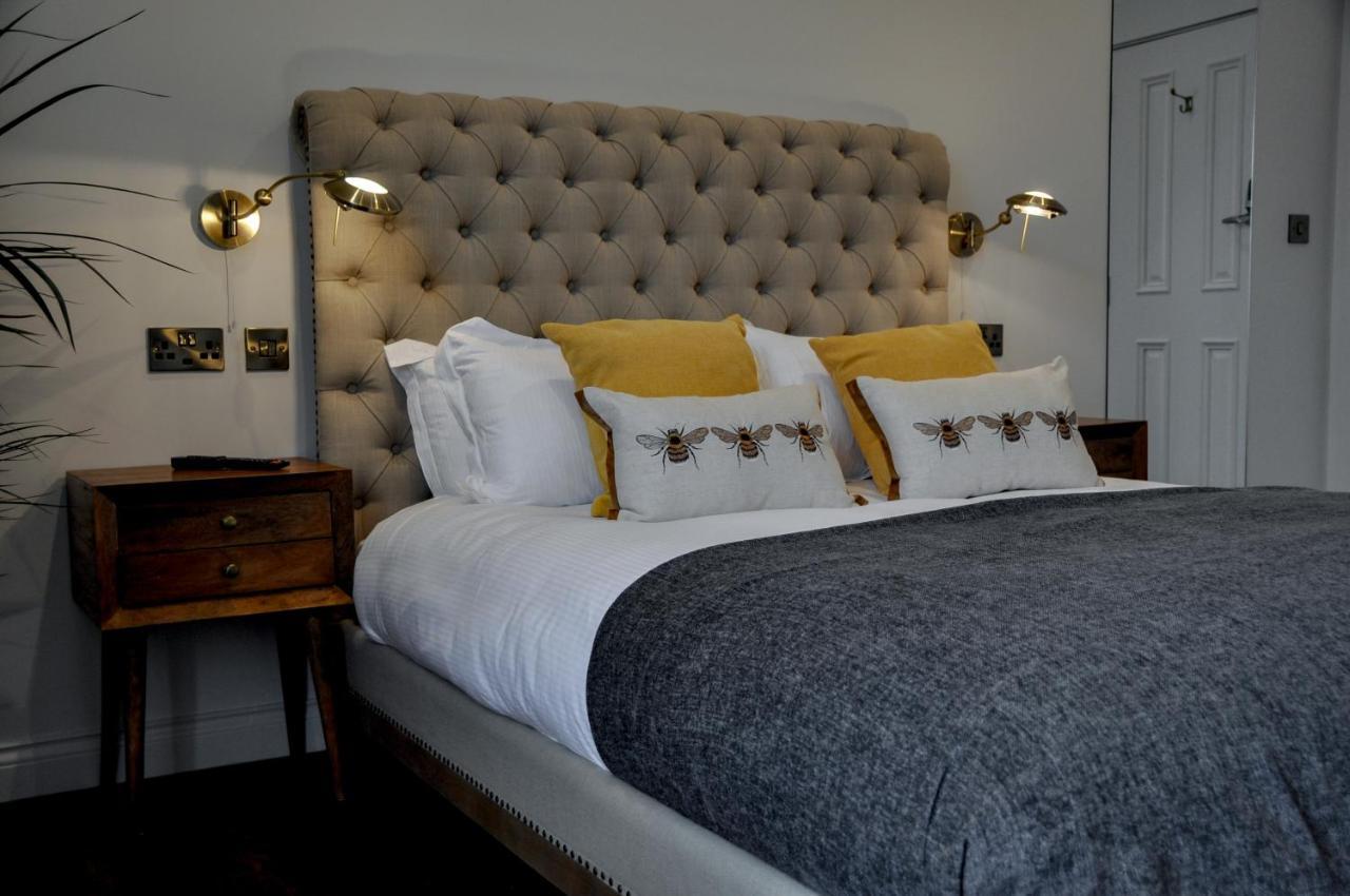 Upstairs At 33 - Self Check In Boutique Accommodation In Worcester Centre Eksteriør bilde