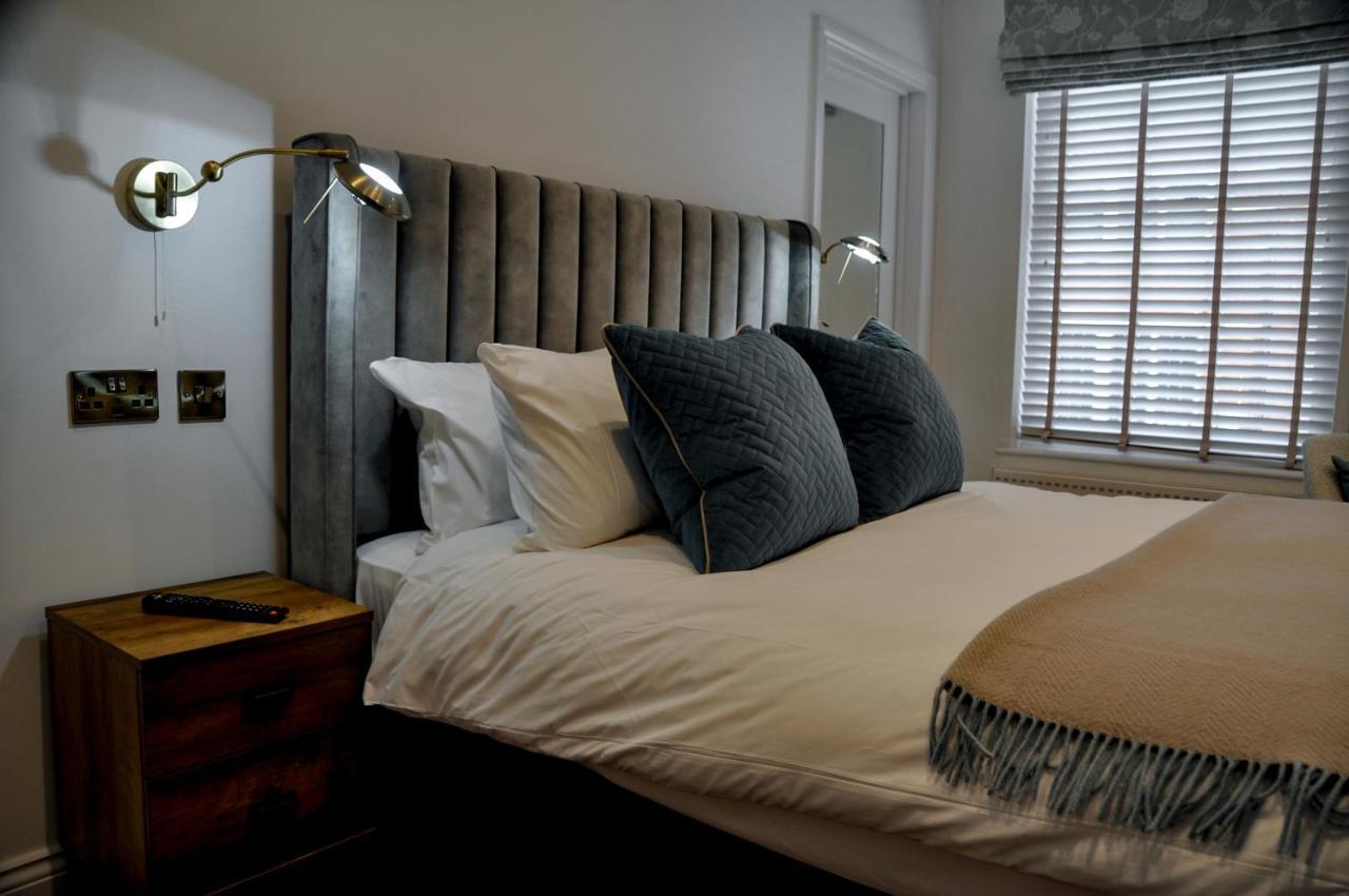 Upstairs At 33 - Self Check In Boutique Accommodation In Worcester Centre Eksteriør bilde
