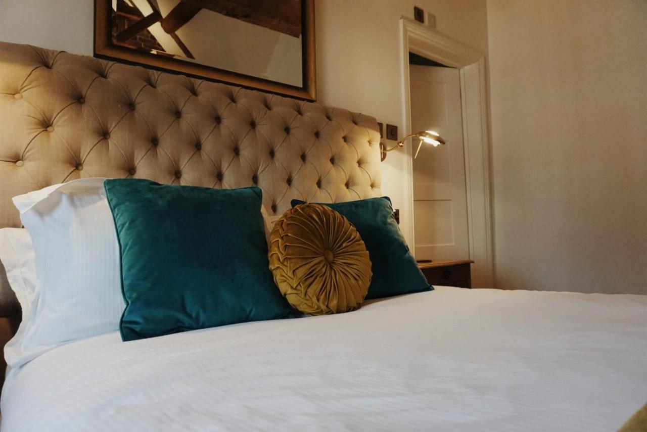 Upstairs At 33 - Self Check In Boutique Accommodation In Worcester Centre Eksteriør bilde
